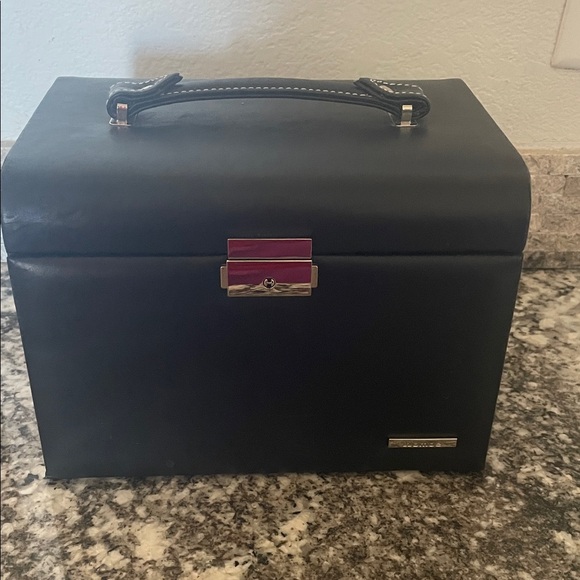 Travel Jewelry Organizer Box - Picture 7 of 12